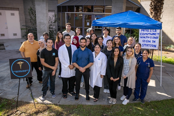 Photo of group of volunteers at first mobile health clinic.