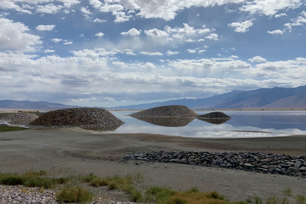 A photo of the Owens Valley lakebed.