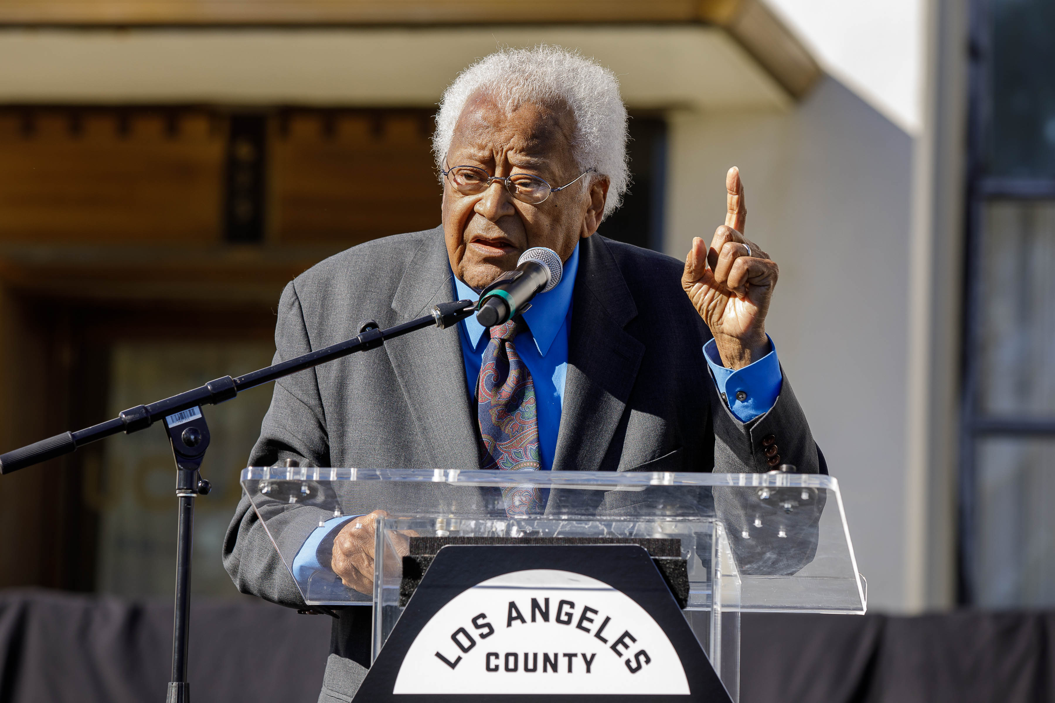 Image of the The Rev. James Lawson Jr. at building dedication