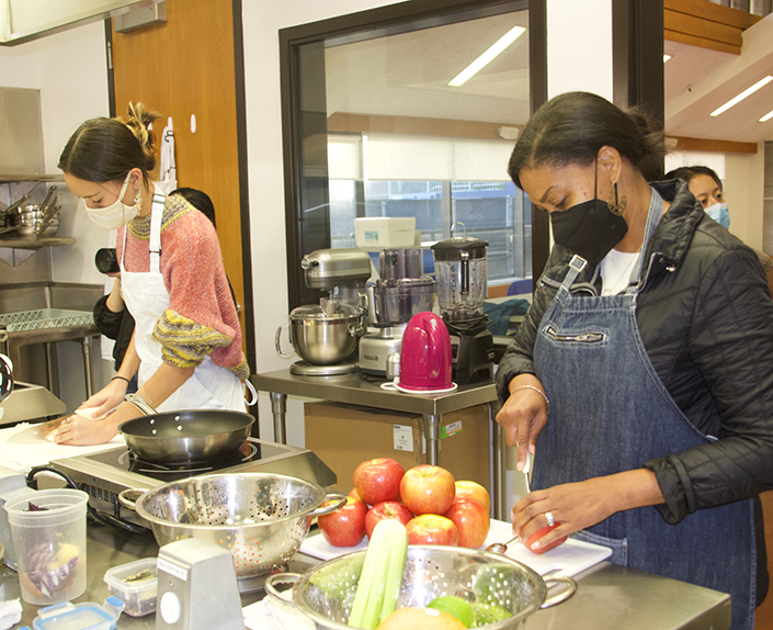 Image of students in the UCLA Teaching Kitchen