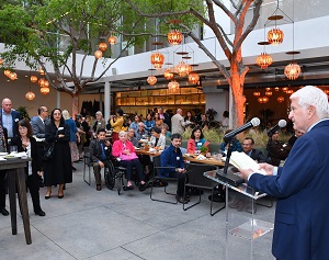 Image of UCLA Chancellor Gene Block addressing attendees of the UCLA Rothman Family Institute for Food Studies launch