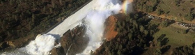 Image of Oroville dam spillway flooding