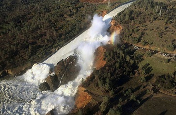 Image of Oroville dam spillway flooding