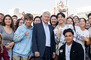 Chancellor Block surrounded by students.