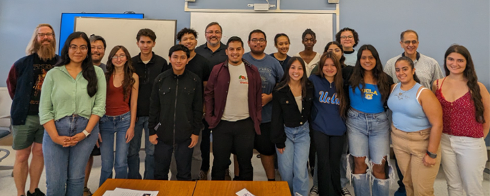 Al Courey, Miguel García-Garibay and students in a classroom