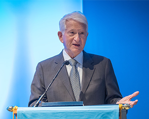 International+Education+Week-363-241 Chancellor Block speaking at UCLA’s International Education Week in 2002