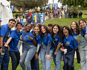 FY24+fundraising-363-241 Ten UCLA students gather for a group photo.
