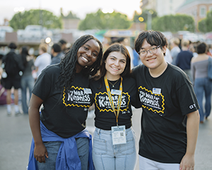 Common-Experience-leadership-team-363-241 Members of UCLA's 2024 Common Experience leadership team. Left to right: Stephany Cartney, Sam Papagno and Landon Park.