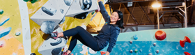 Alice Kao climbing